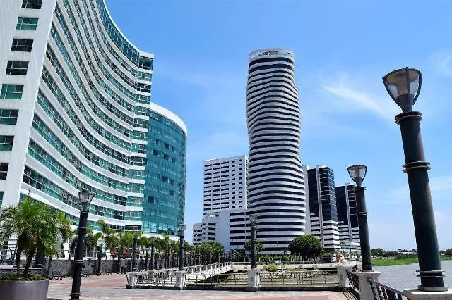 Suite 702 Bellini, Puerto Santa Ana, Guayaquil Ecuador