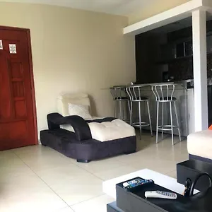 Casa Al Norte A Un Minuto De La Clínica Kennedy Alborada Apartamento