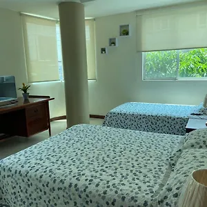 Doral ¡cerca Del Aeropuerto! Apartamento